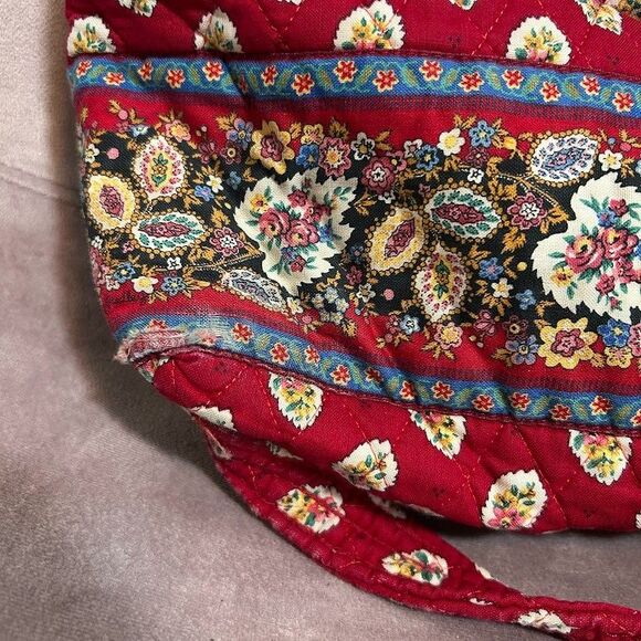 VTG Vera Bradley Drawstring Quilted Backpack Red Paisley Goji Berry Purse Small - Picture 8 of 13